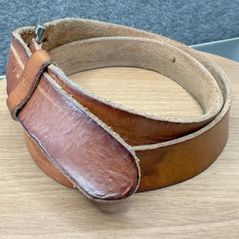 Levi's Brown Leather Belt Full Grain Silver Buckle Mens Sz 42 Distressed Trashed